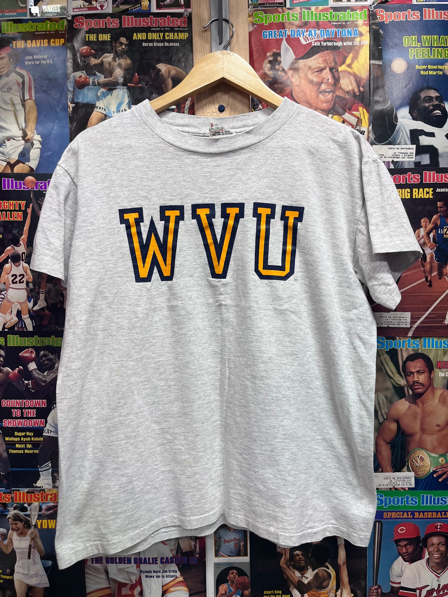 Vintage 90s Nutmeg WVU tee