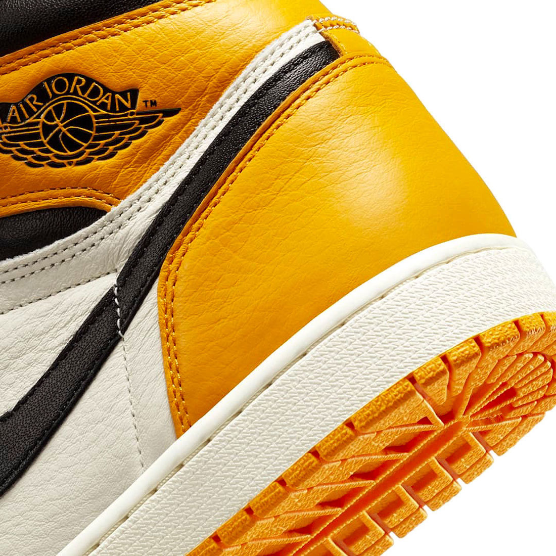 Air Jordan 1 High Taxi